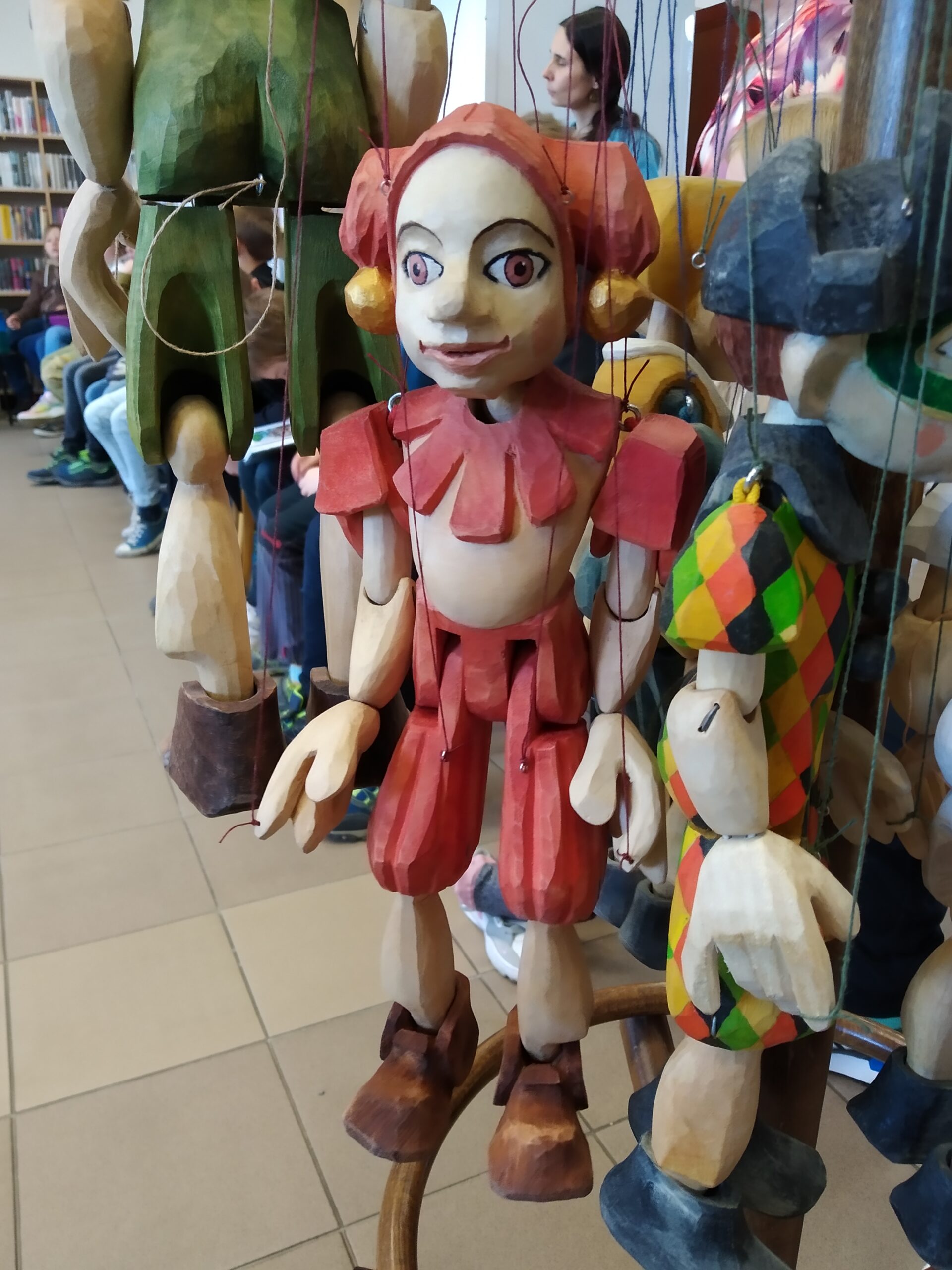 4.A, 4.B a 5. B na besedě s loutkářem 4.A, 4.B a 5. B na besedě s loutkářem