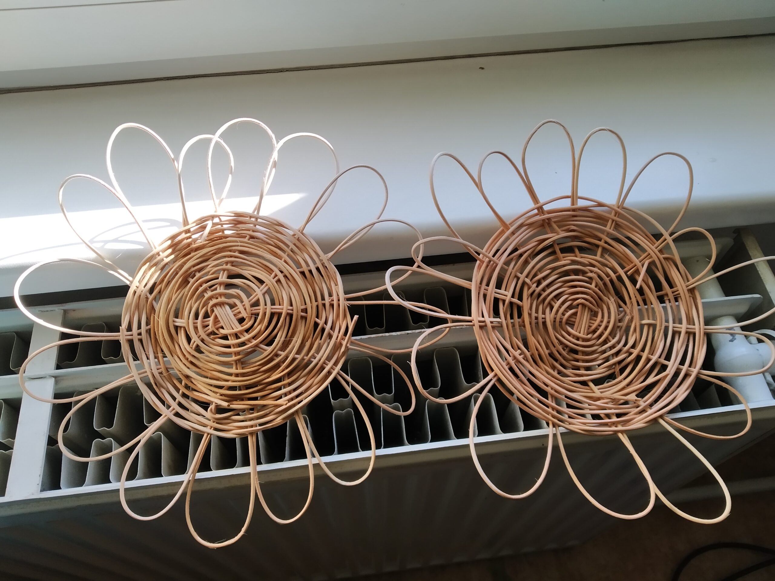 6. B řemeslné díly